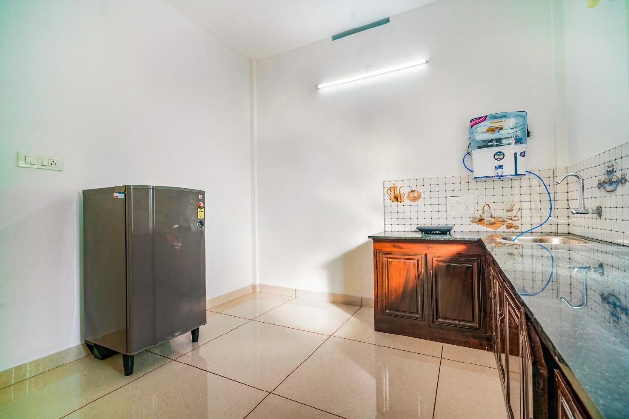 Hotel O Thykoodam Apartments Kochi Екстер'єр фото