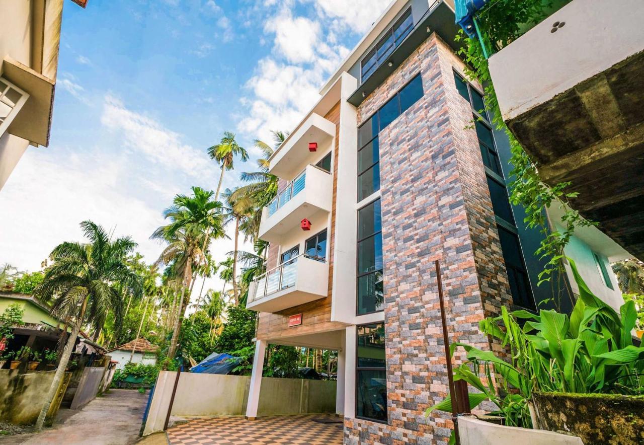 Hotel O Thykoodam Apartments Kochi Екстер'єр фото