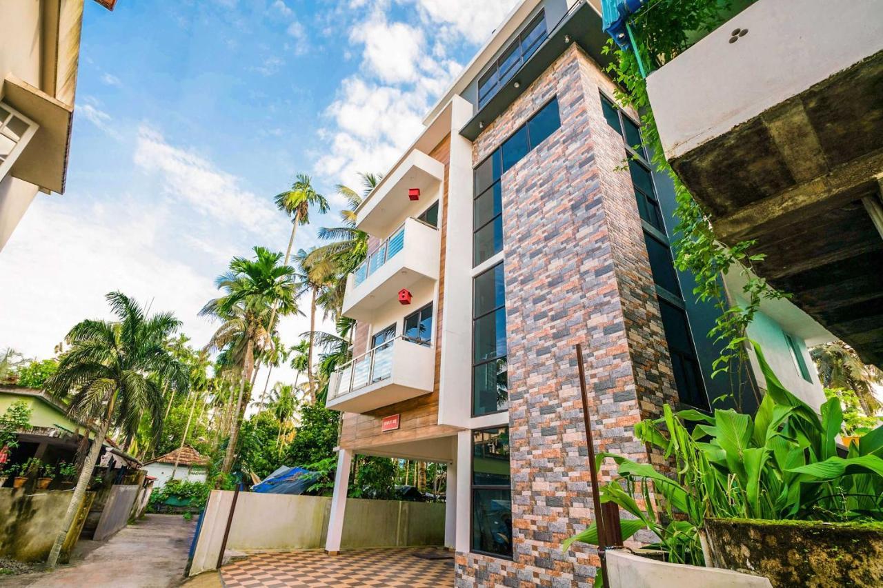 Hotel O Thykoodam Apartments Kochi Екстер'єр фото
