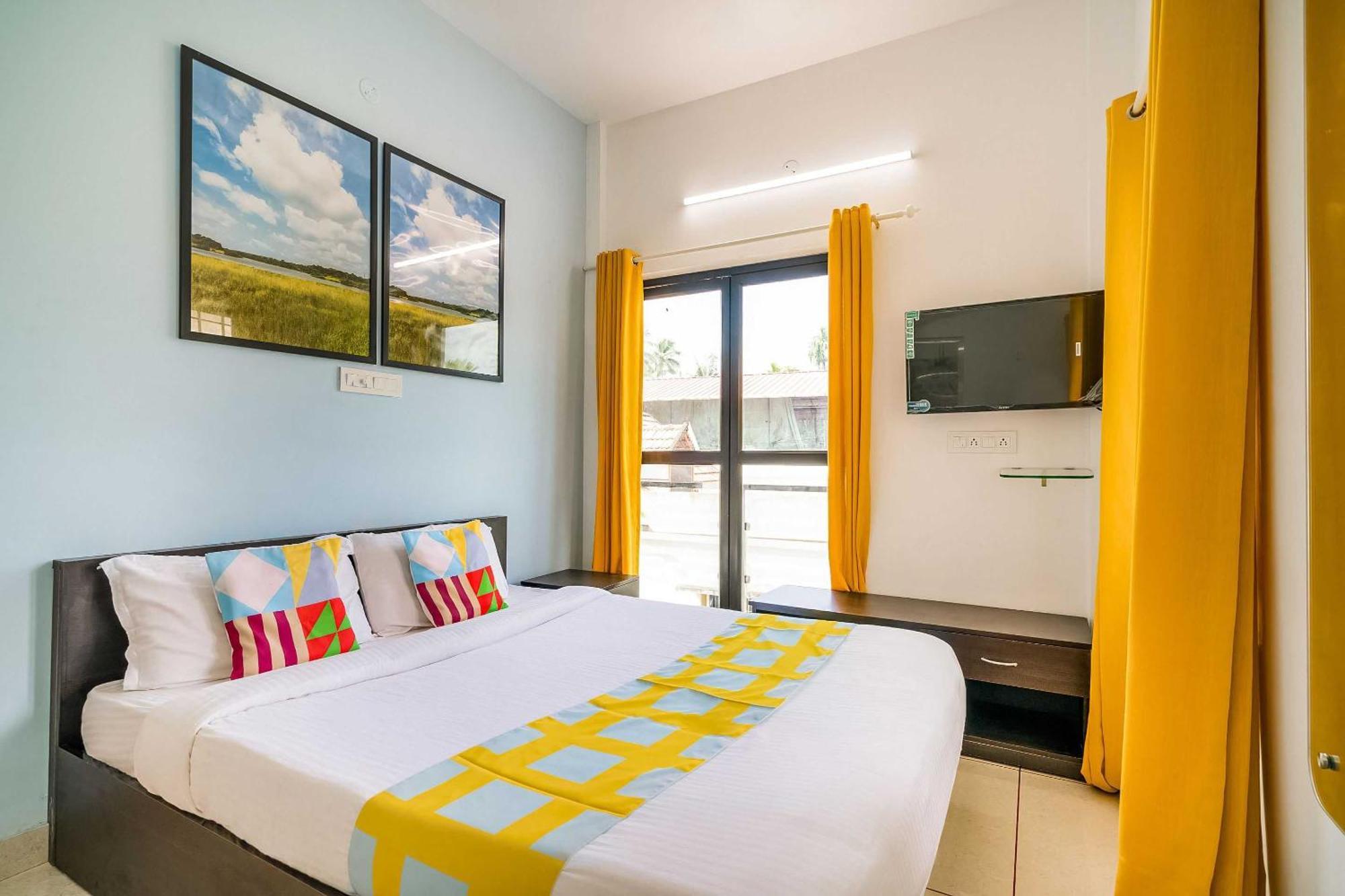 Hotel O Thykoodam Apartments Kochi Екстер'єр фото