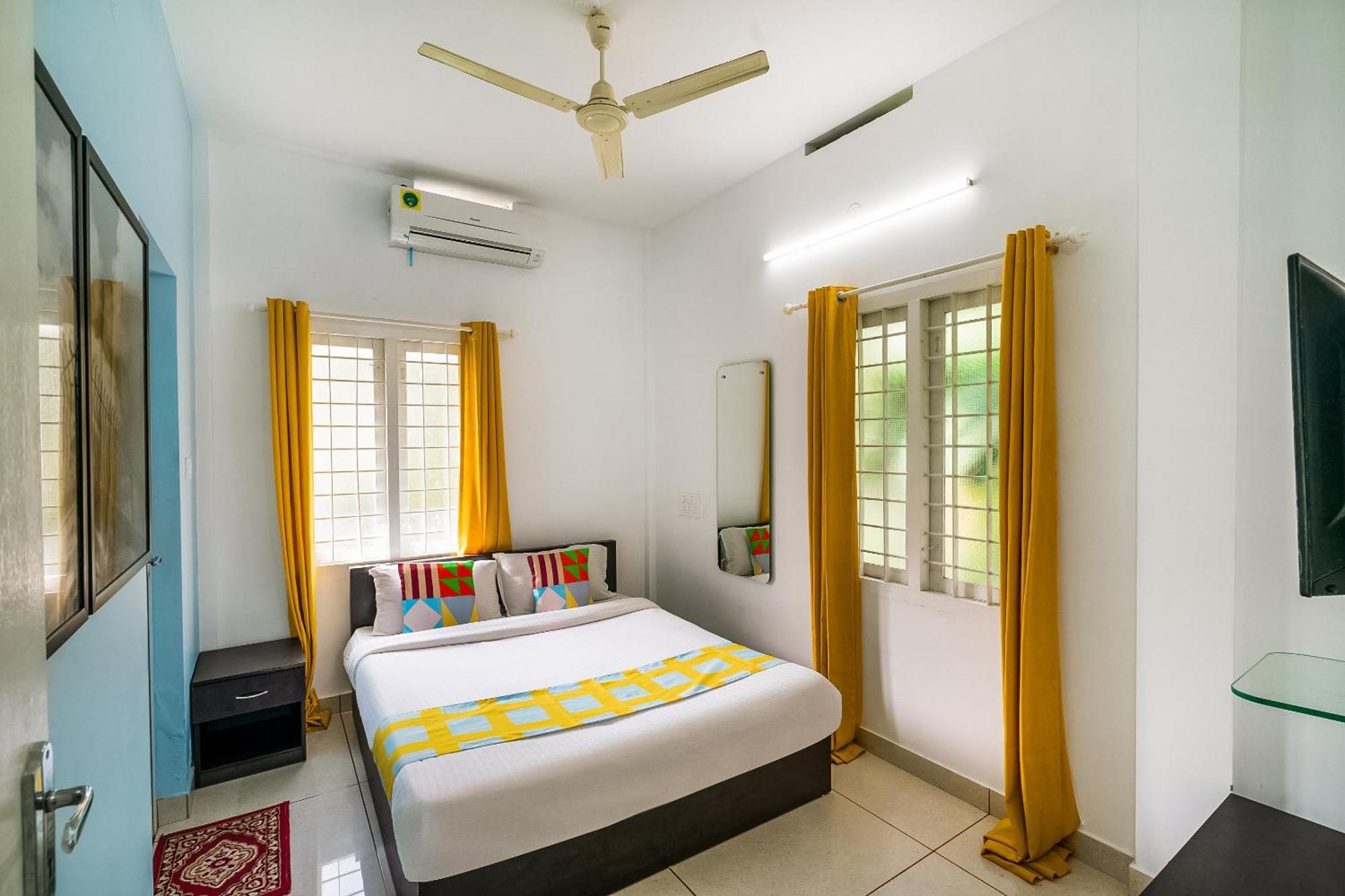 Hotel O Thykoodam Apartments Kochi Екстер'єр фото
